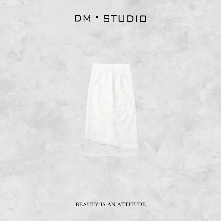 DEDM-DM•STUDIO/气质设计感拼纱蕾丝花刺绣后开叉半身裙（AC25115）