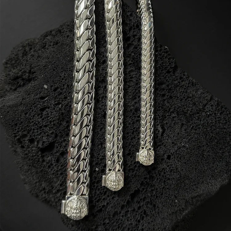 足银手链 足银999三马鞭手链现货复古做旧手工银饰手链