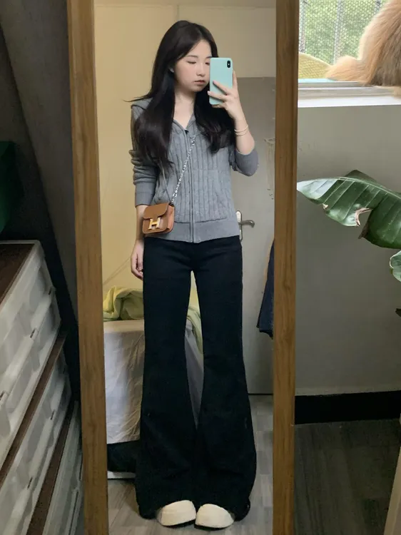 黑色高腰垂感微喇牛仔裤女爆款2025新款修身不贴腿拖地马蹄喇叭裤