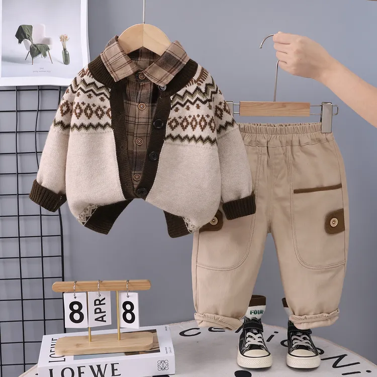 男童春秋新款衣服1-2-3岁儿童休闲洋气毛衣外套宝宝韩版三件套韵