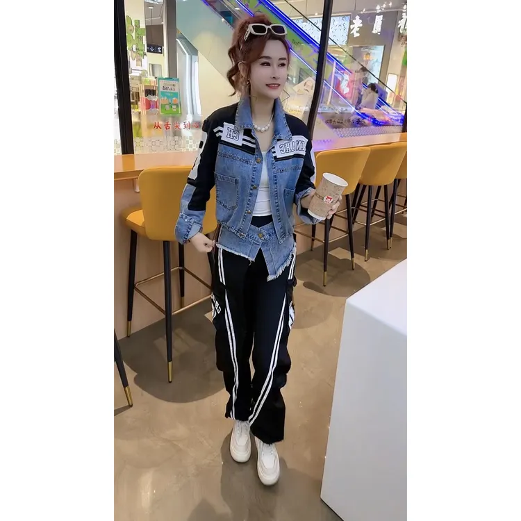 洋气休闲炸街套装女68053春季新款拼接上衣搭配运动裤时尚宽松版-