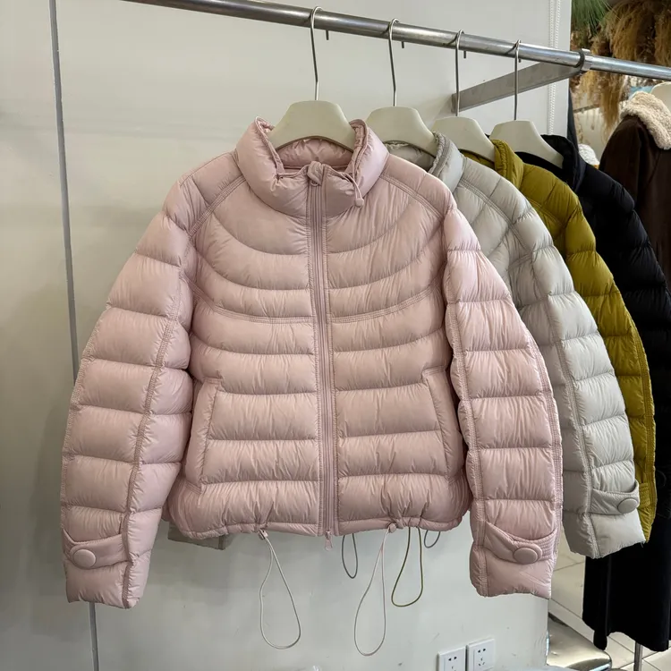 轻薄羽绒服女短款2025秋冬新款慵懒风韩版时尚洋气减龄棉衣外套