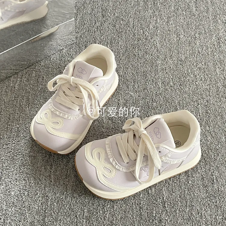 早春新品2026炸街厚底小白鞋女阔腿裤专用鞋子百搭款板鞋面包鞋