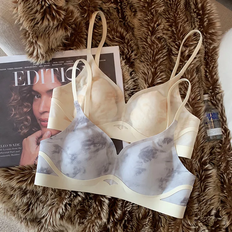 提未苏扎染风无痕裸感薄款内衣女小胸聚拢透气防下垂收副乳文胸罩