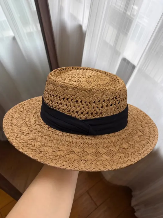 防晒沙滩草帽大头围2025法式平顶防晒帽海边度假编织镂空礼帽大码