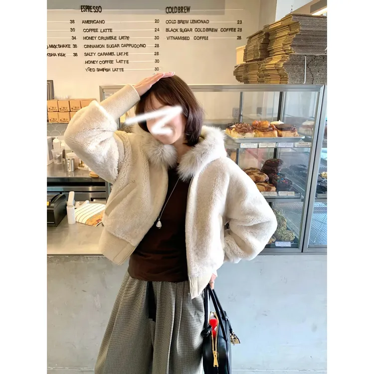 恋爱循环 连帽毛领毛绒短外套女冬季