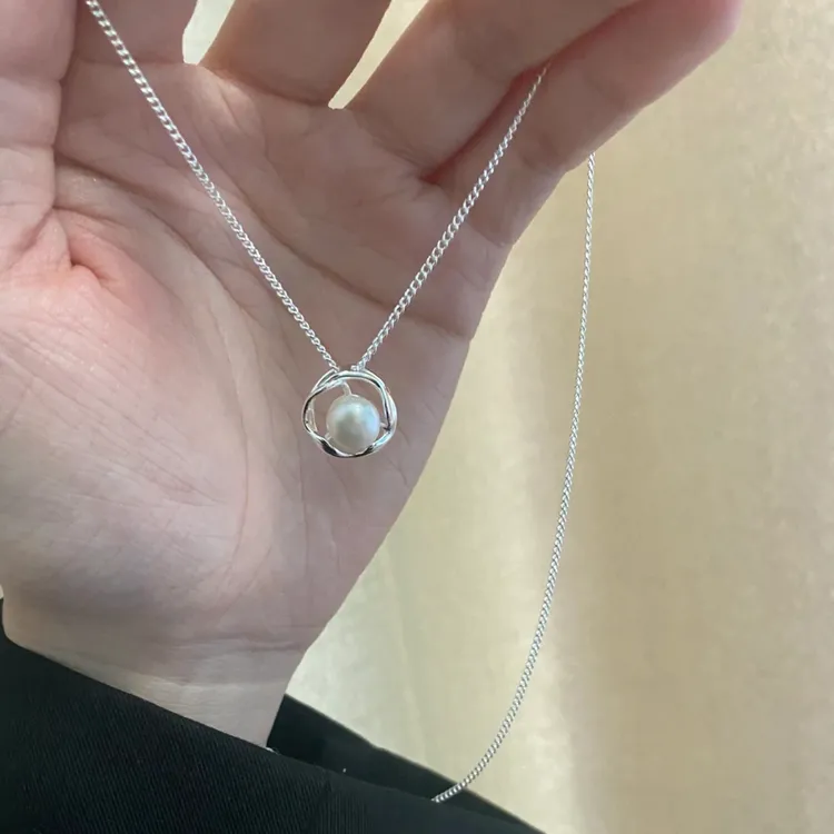 铜合金项链 白雪山玫瑰珠珠项链女生轻奢小众ins设计气质甜美高级