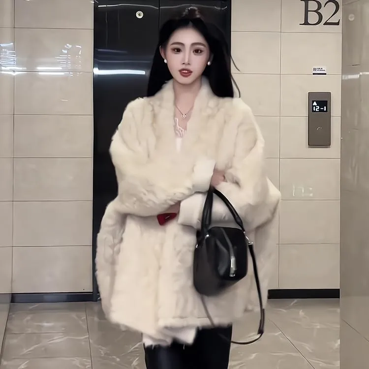 毛毛外套环保皮草皮毛一体2025冬季新款慵懒风小湖羊水貂绒大衣女