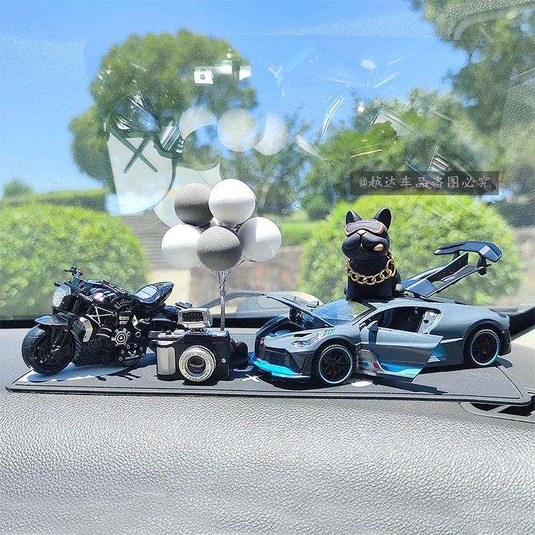 布加迪合金车模型汽车摆件创意高档车载中控台上装饰品男士礼物