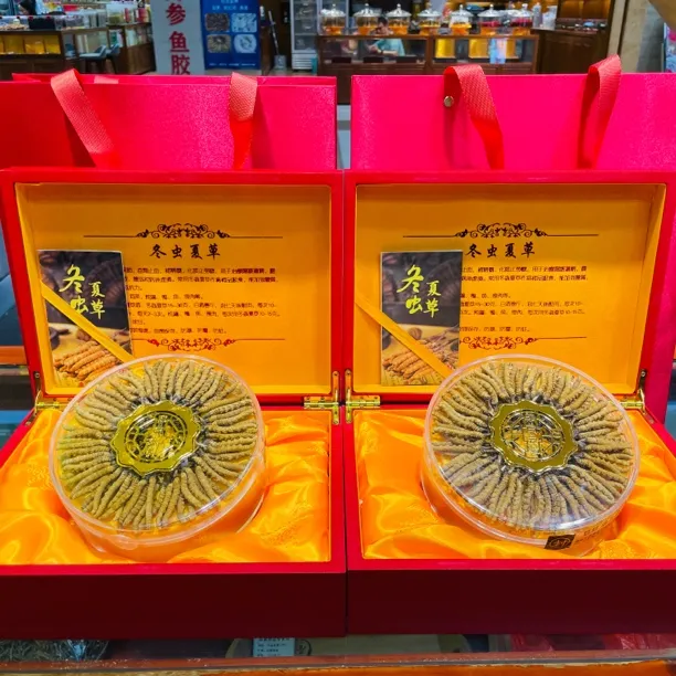 那曲虫草礼盒，适合送亲友长辈