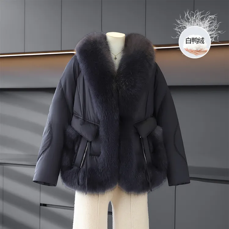 大毛领2025秋冬新款短款羽绒服狐狸毛拼接中老年女法式保暖外套