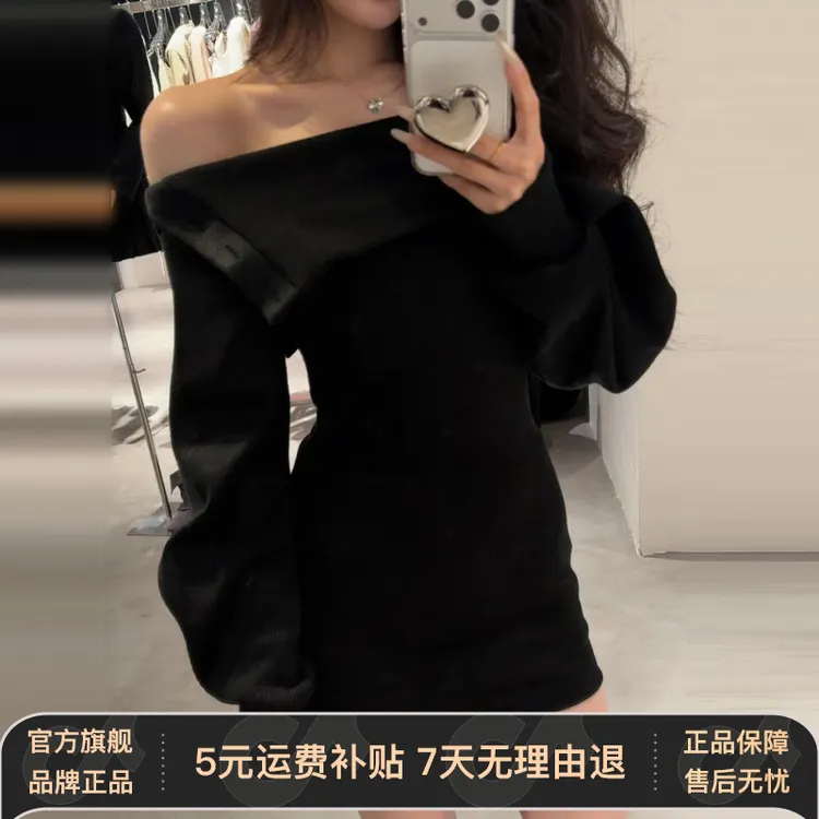 秋冬季新款黑色翻领斜肩针织连衣裙女修身显瘦气质纯欲辣妹包臀裙