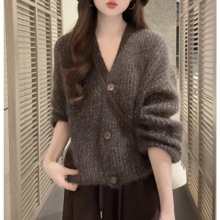 2026秋冬气质小香风宽松开衫软糯V领针织毛衣开衫上衣设计感女士