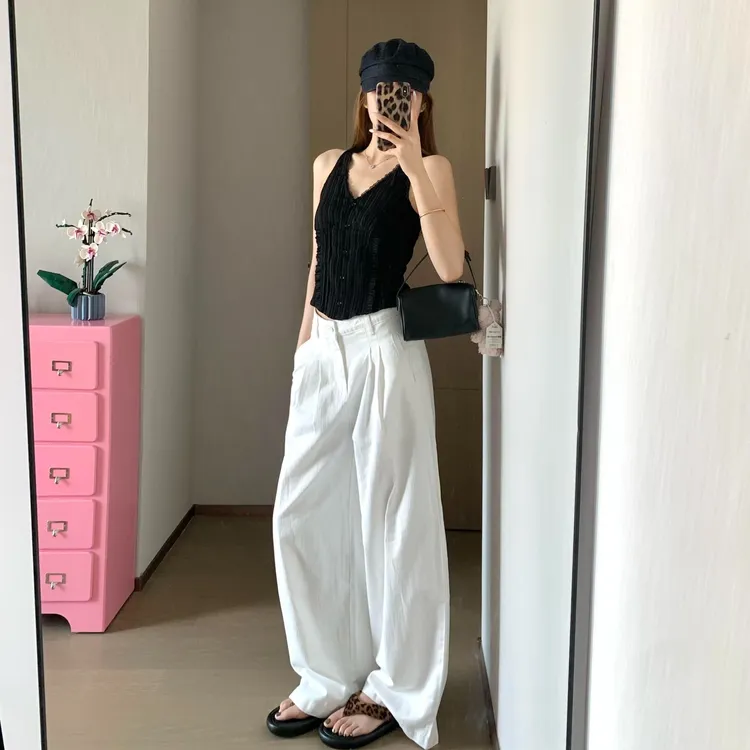 辣妹挂脖背心女装夏季2025外穿设计感上衣时尚通勤休闲阔腿长裤子