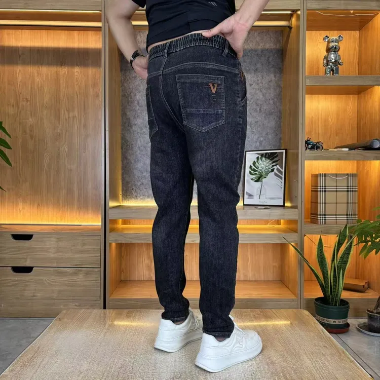 秋季男士新款黑色小直筒弹力时尚休闲牛仔裤