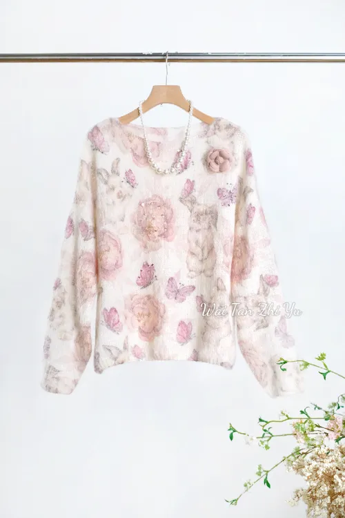 【月宫林深】进口马海毛慵懒宽松圆领蝴蝶兔子温柔亮片钉珠针织毛衣