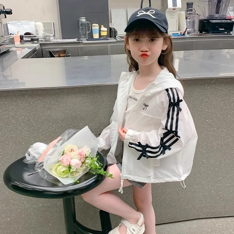 女童防晒衣夏季薄款2025新款儿童装防紫外线大童衣服冰丝连帽外套