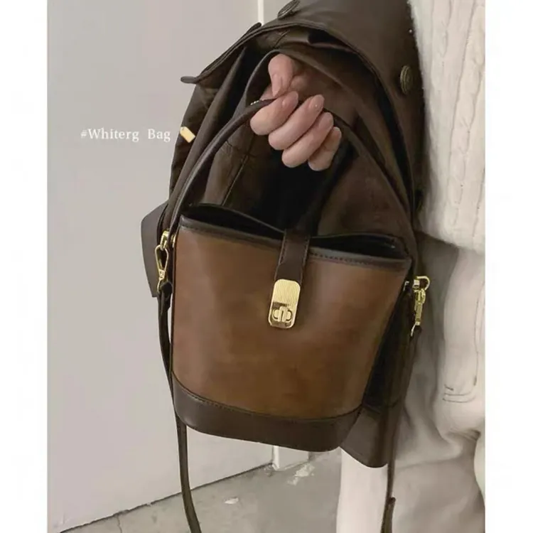 高级感手提包包女2025新潮复古撞色专用水桶包百搭单肩包斜挎包