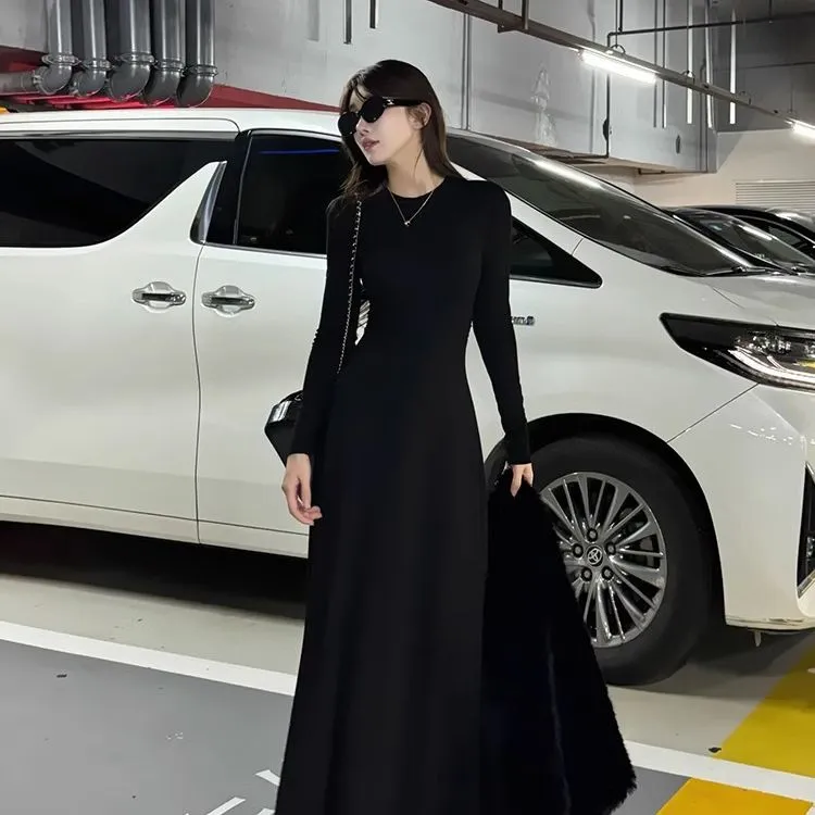 冬季包臀风秋冬长袖黑色子早时尚女装新款法式气质修身打底长裙