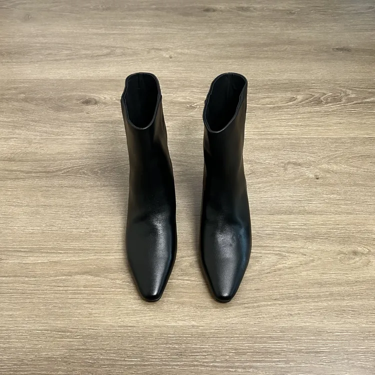 Dannyfrey秋季新款牛翻皮复古风酷飒女百搭显瘦内增高中筒靴4CM