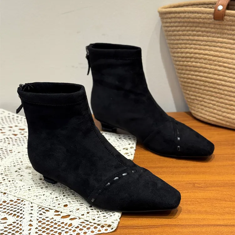 法式复古编织中跟瘦瘦靴女2025新款冬季绒面时髦粗跟百搭洋气短靴