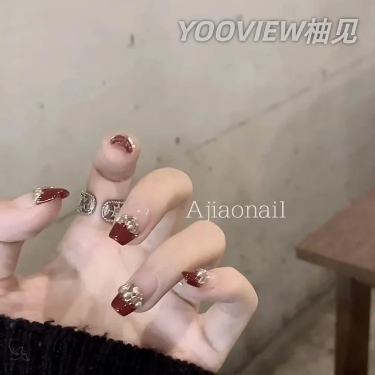 高级感穿戴甲纯手工光疗美甲酒红香槟穿戴甲成品猫眼美甲贴片显