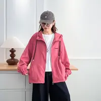 大码秋季拉链女直下摆上衣户外连帽春秋短款宽松外套540