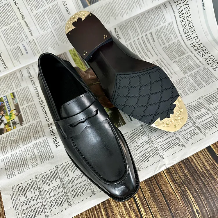 秋季新款男士皮鞋黑色经典皮底时尚琴底一脚蹬商务休闲百搭舒适