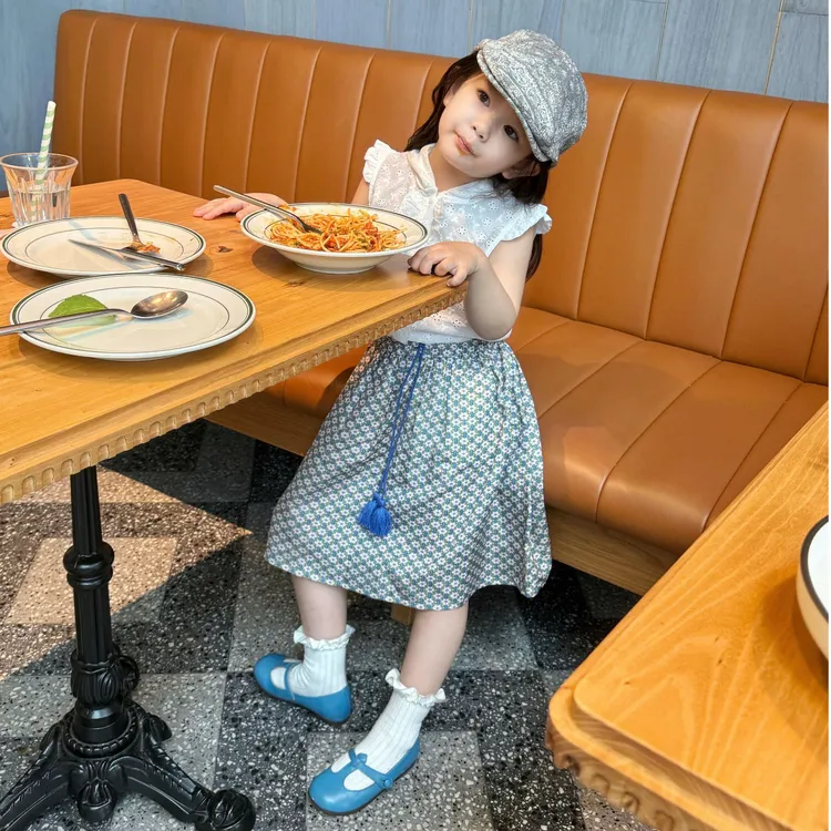 小思家2025夏季新款女童洋气复古度假风飞飞袖上衣碎花半裙套装