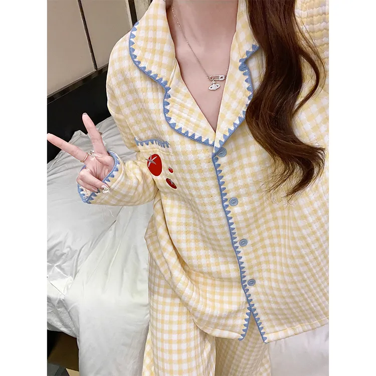 奶黄格子睡衣女款秋冬季空气棉夹层加厚保暖长袖家居服套装可外穿