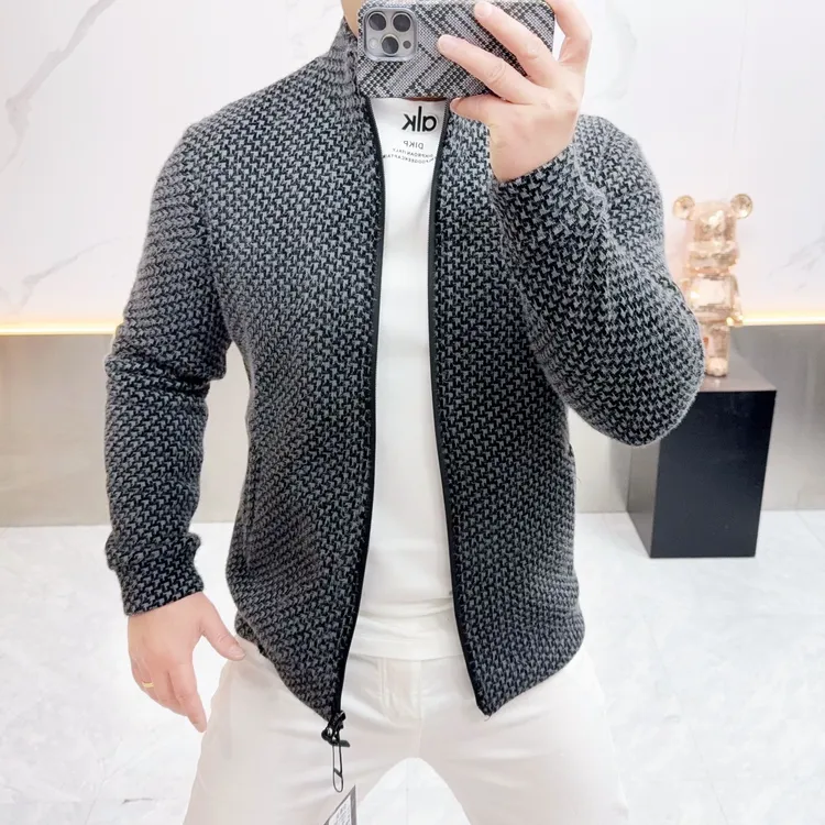 2025冬季加绒加厚休闲外套轻奢免烫抗皱立领夹克男士时尚百搭