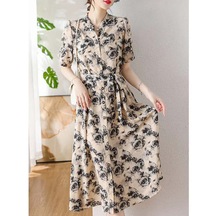 王小鸭2025夏季新款连衣裙女气质设计款碎花裙洋气贵夫人长裙轻奢