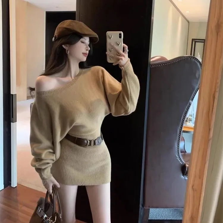 【小叙专属】韩系辣妹针织连衣裙女秋毛衣裙修身显瘦慵懒一字肩短裙