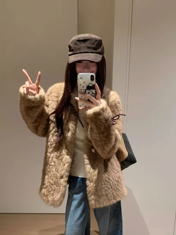 小熊心事立领染尖仿花狐皮毛一体女冬季慵懒风休闲环保毛毛外套