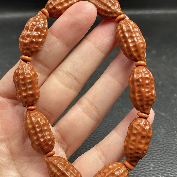 橄榄核铁核花生手串