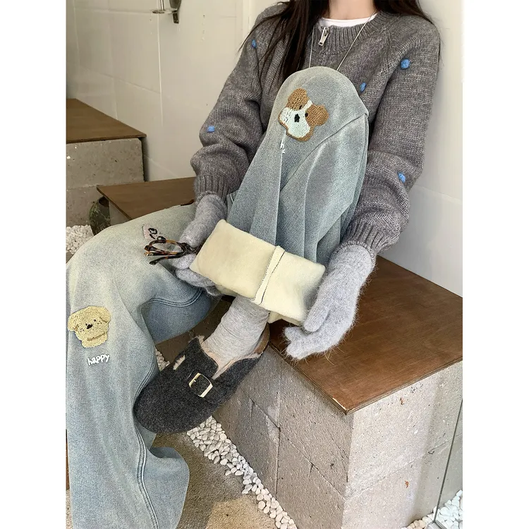 大码女装绝美小狗刺绣牛仔裤胖mm秋冬加绒美式复古宽松直筒阔腿裤