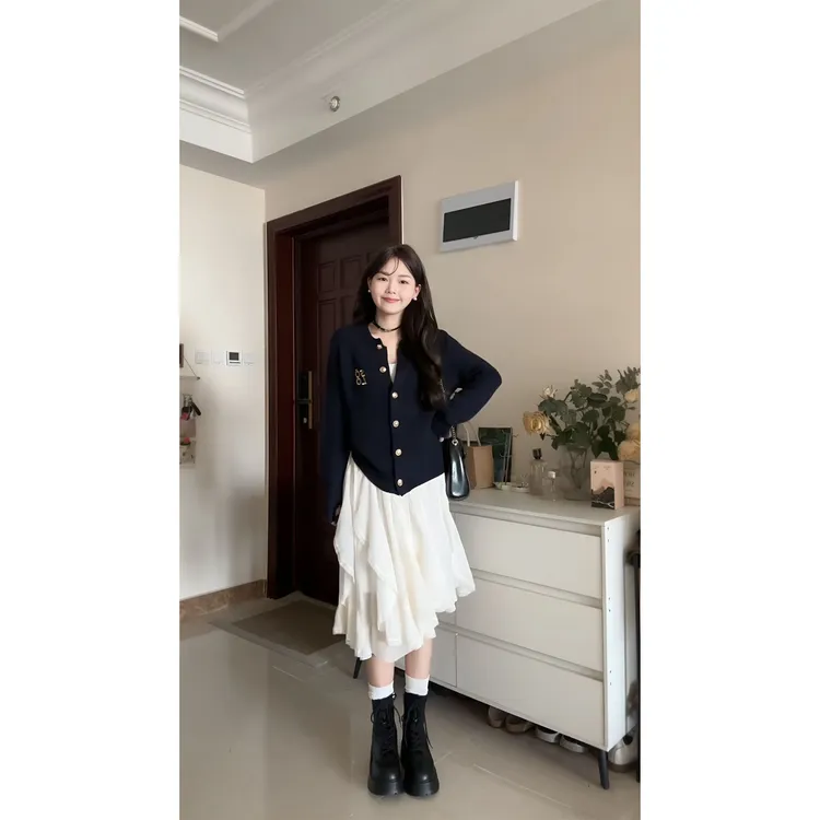 MARIE.COCO韩系学院风藏蓝色毛衣外套女不规则仙女半身裙秋冬套装