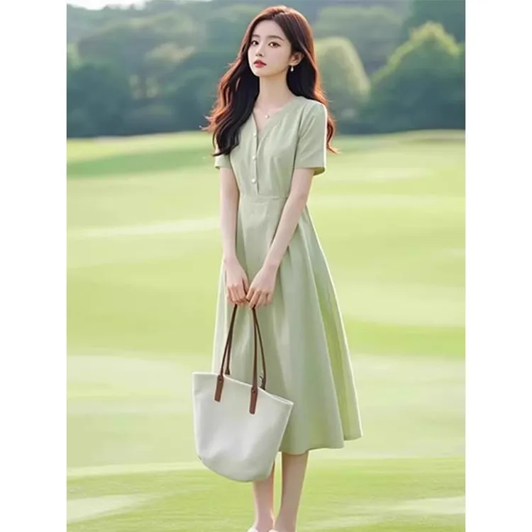 YB2025夏季新款绿色短袖V领连衣裙女温柔风收腰显瘦法式气质长裙