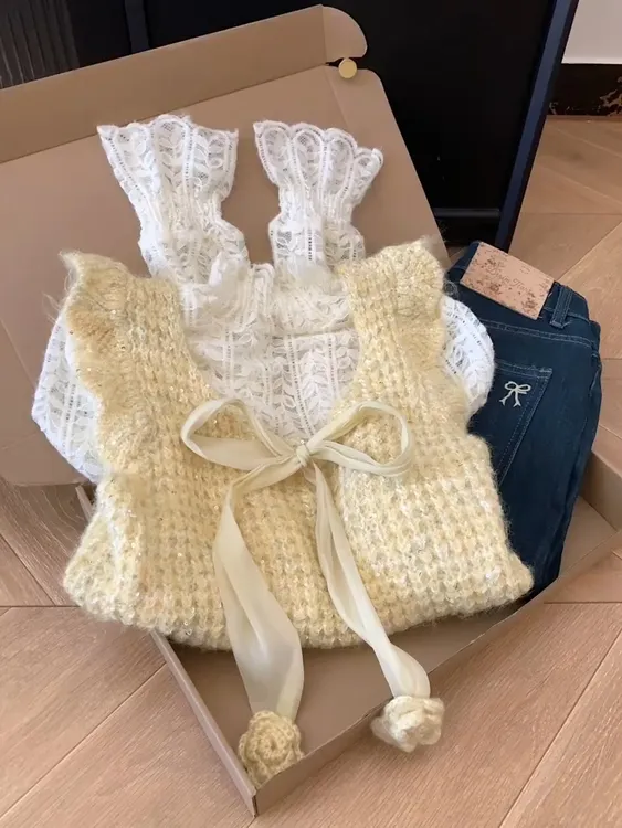 韩系甜美蝴蝶结针织背心蕾丝打底衫两件套女秋冬温柔叠穿长袖上衣
