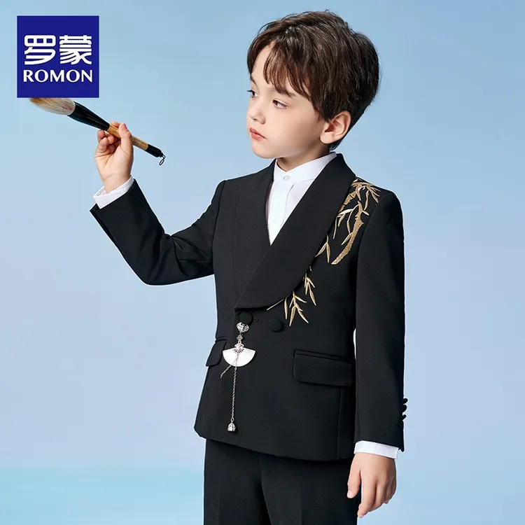 罗蒙儿童西装套装刺绣男童西服2025新款国风主持人礼服男孩演出服