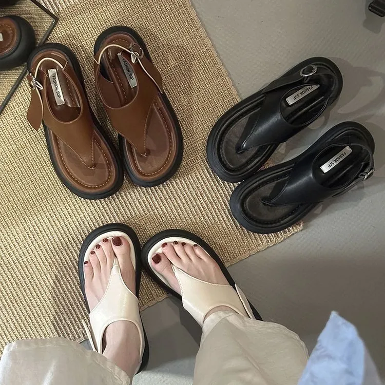 厚底夹趾凉鞋女夏外穿2025新款时尚百搭复古增高配裙子绝美罗马鞋