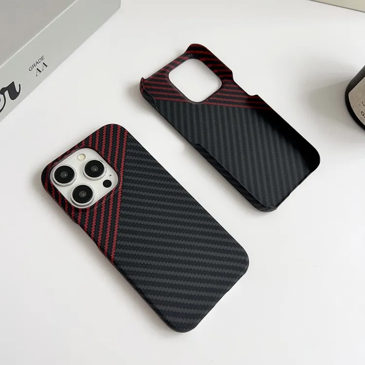 适用苹果16promax手机壳半包碳纤维纹15Pro硬壳iPhone14超薄13/12