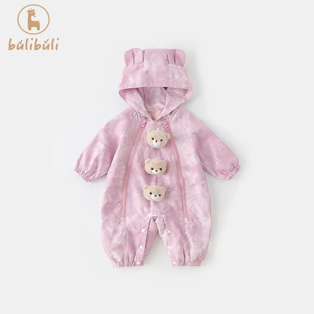 婴儿衣服春装外套女宝宝连体衣可爱洋气满月百天哈衣春季外出爬服