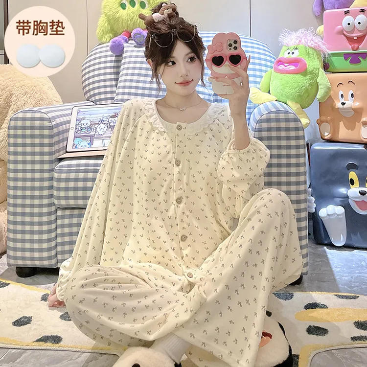 甜美ins碎花德绒睡衣女秋冬季保暖2024新款圆领花边宽松家居服冬