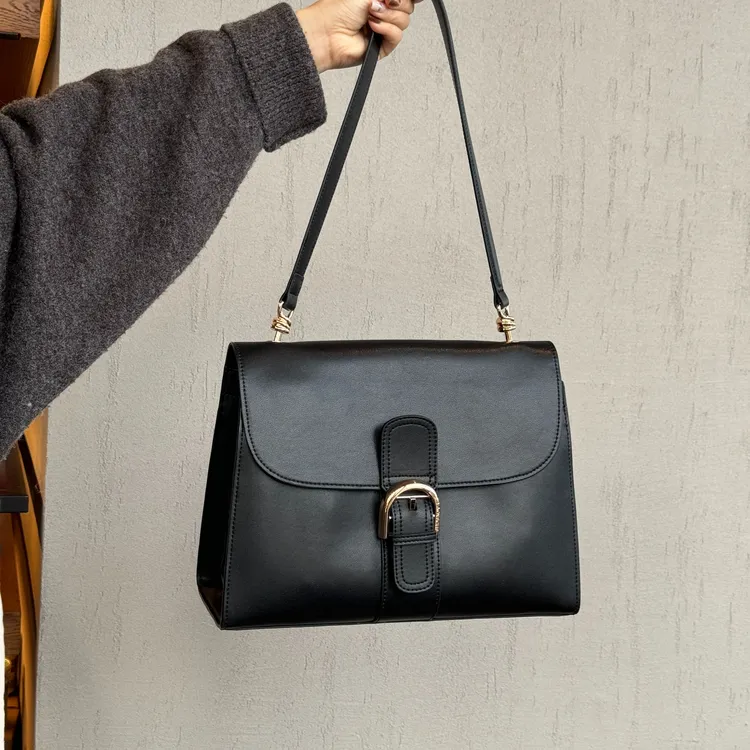 老爷车【lucy】2025新款手提单肩斜挎包简约大容量8321#尺寸30*23