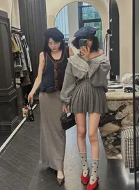 【NANA】高级感V领拼纱毛衣8896