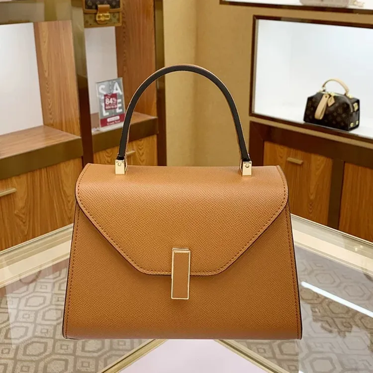 通勤风单根单肩款锁扣手提包黑色轻奢时尚风琴包单肩