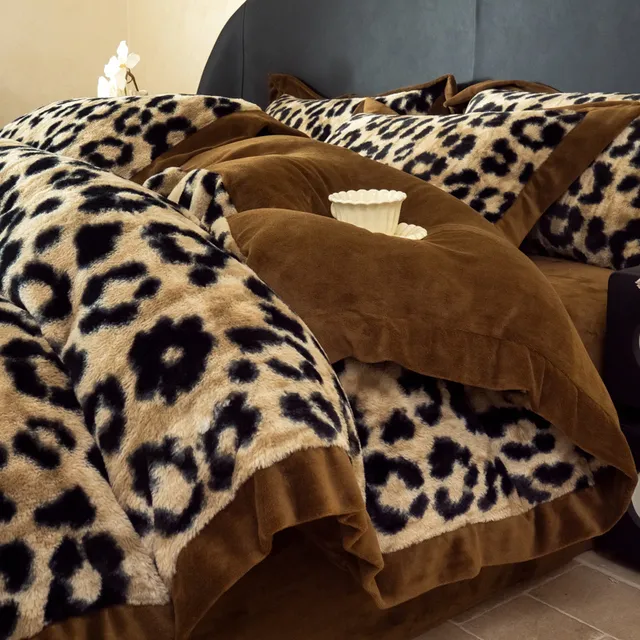 A类豹纹兔绒保暖牛奶绒三四件套冬季加厚珊瑚绒床单毛绒被套床笠4