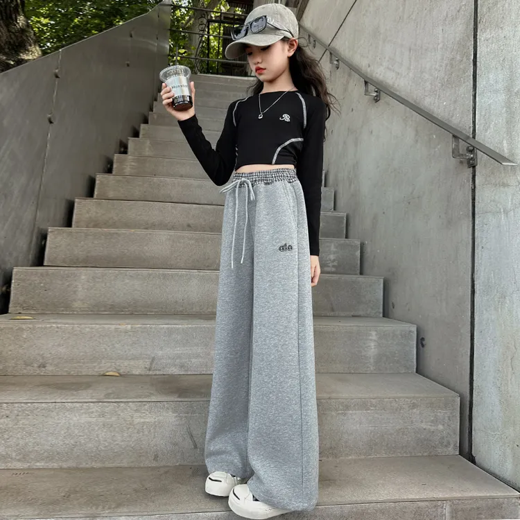 儿童秋装2025新款大女童装灰色裤子春秋款运动卫裤秋季阔腿直筒裤