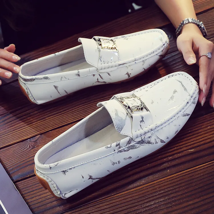 秋季大码真皮豆豆鞋男2025新款韩版英伦软底休闲驾车鞋一脚蹬鞋子